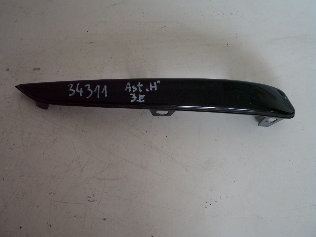 Opel Astra H jobb elsõ lökhárító díszléc (lökhárító díszléc) 1. kép