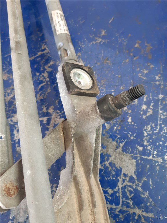 Ford Focus II Elsõ Ablaktörlõ Motor ቛõ Ablaktörlõ Mechanika 4M51-17504-AC 2. kép