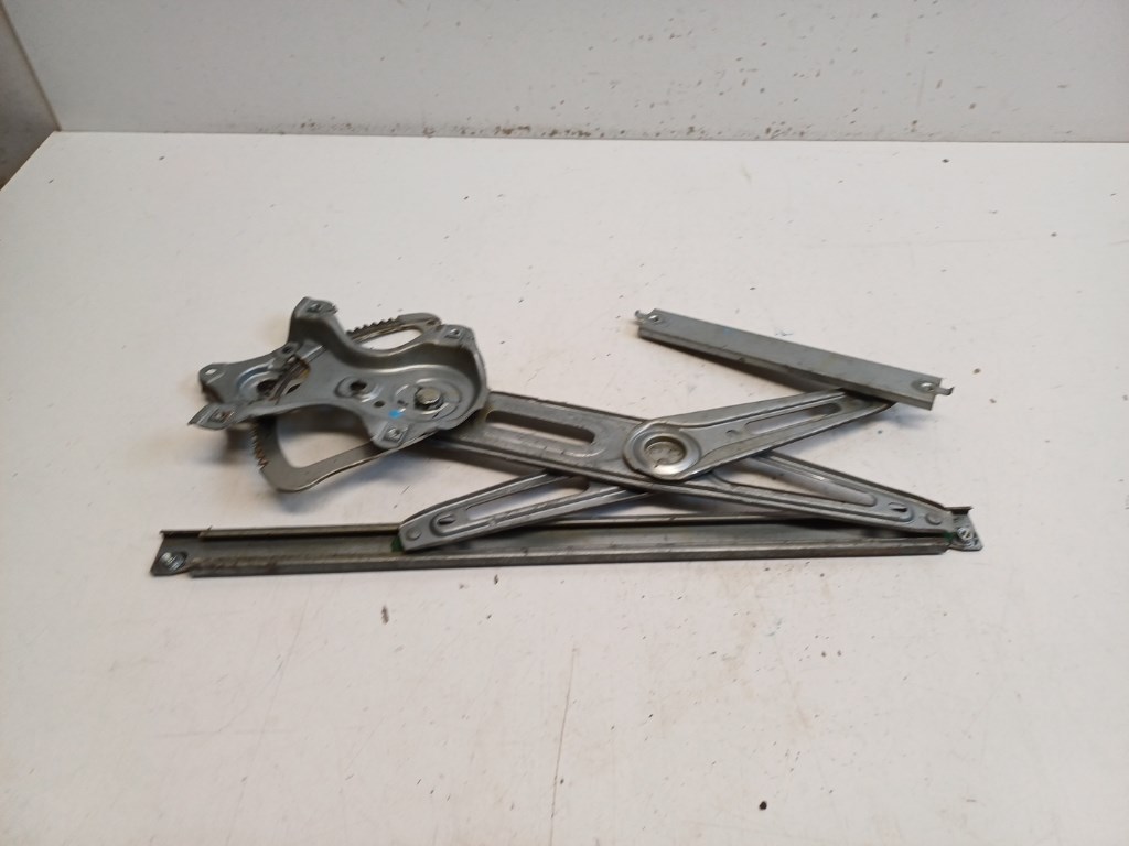 Toyota Corolla (E14) bal elsõ Ablakemelõ szerkezet elektromos 2. kép