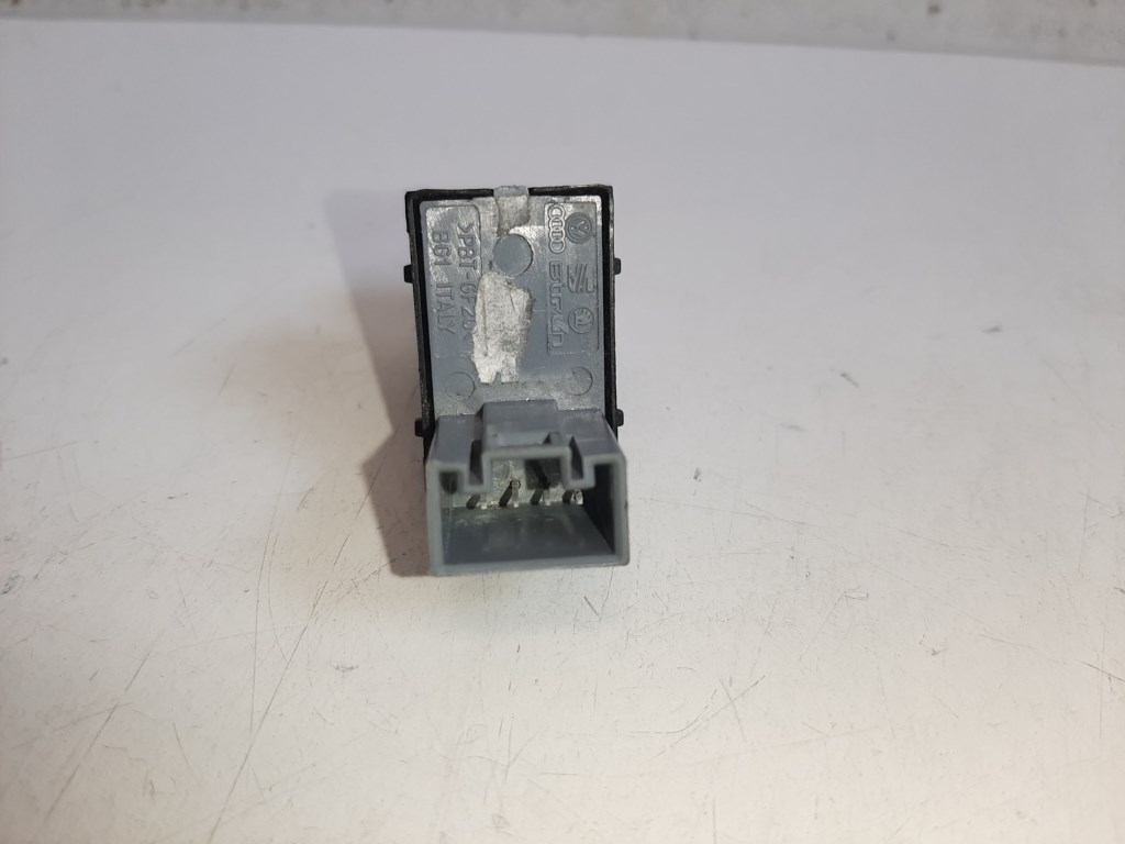 Volkswagen Passat VII (3A) bal hátsó ablakemelõ kapcsoló 7L6959855B 2. kép