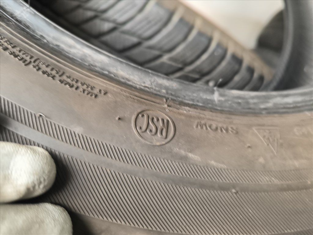  225/5517" újszerű Bridgestone téli gumi gumi 10. kép