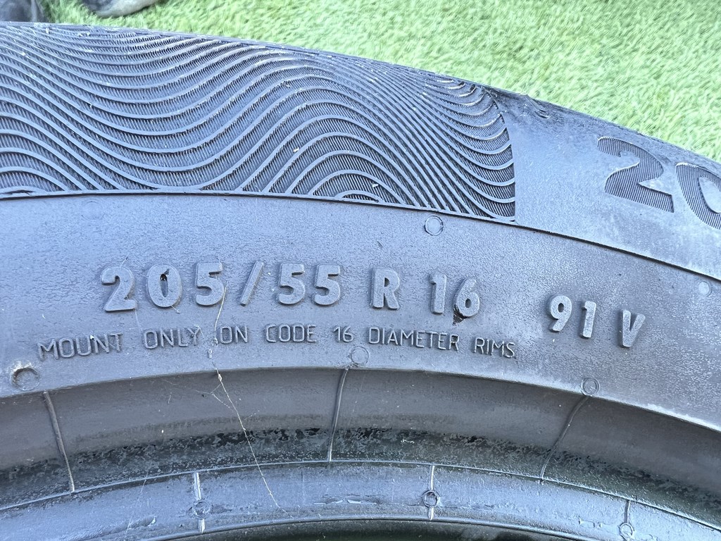 205/55 R16 Continental ContiPremiumContact 5 nyári gumi 6mm 6. kép