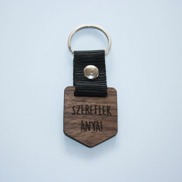 Egyedi kulcstartó "Szeretlek Anya!" felirattal 1. kép