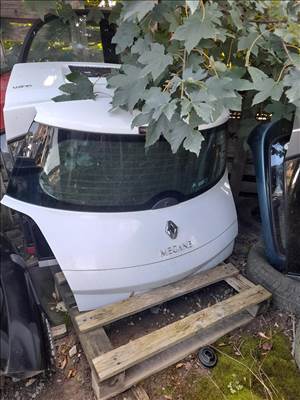 Renault megane 2 csomagtérajtó 