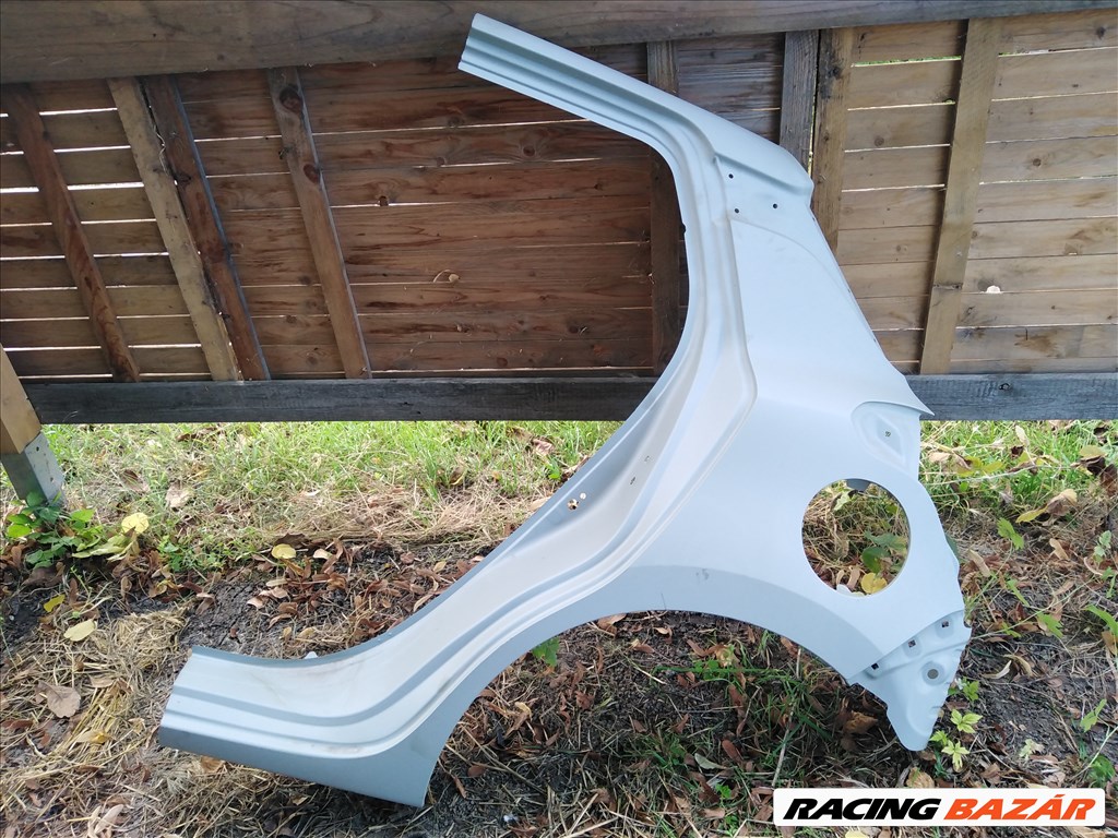 Suzuki Swift VII suzuki swift hátsó sárvédő 1. kép