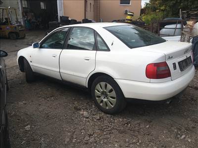 Audi A4  B5 Bontás Alkatrész 