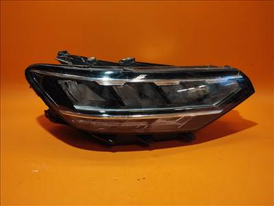 Vw Passat B8 jobb led lámpa 3G1941036P (M.140.1016R)a