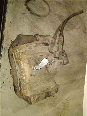 Mercedes Sprinter 903 95-06 Jobb Hátsó Féknyereg