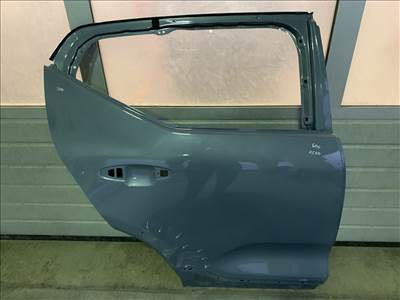 600. Volvo XC40 jobb hátsó ajtó 