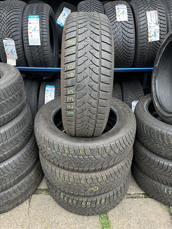 4db 235/60×18″ Dunlop téli gumiabroncs. (3752441) 1. kép