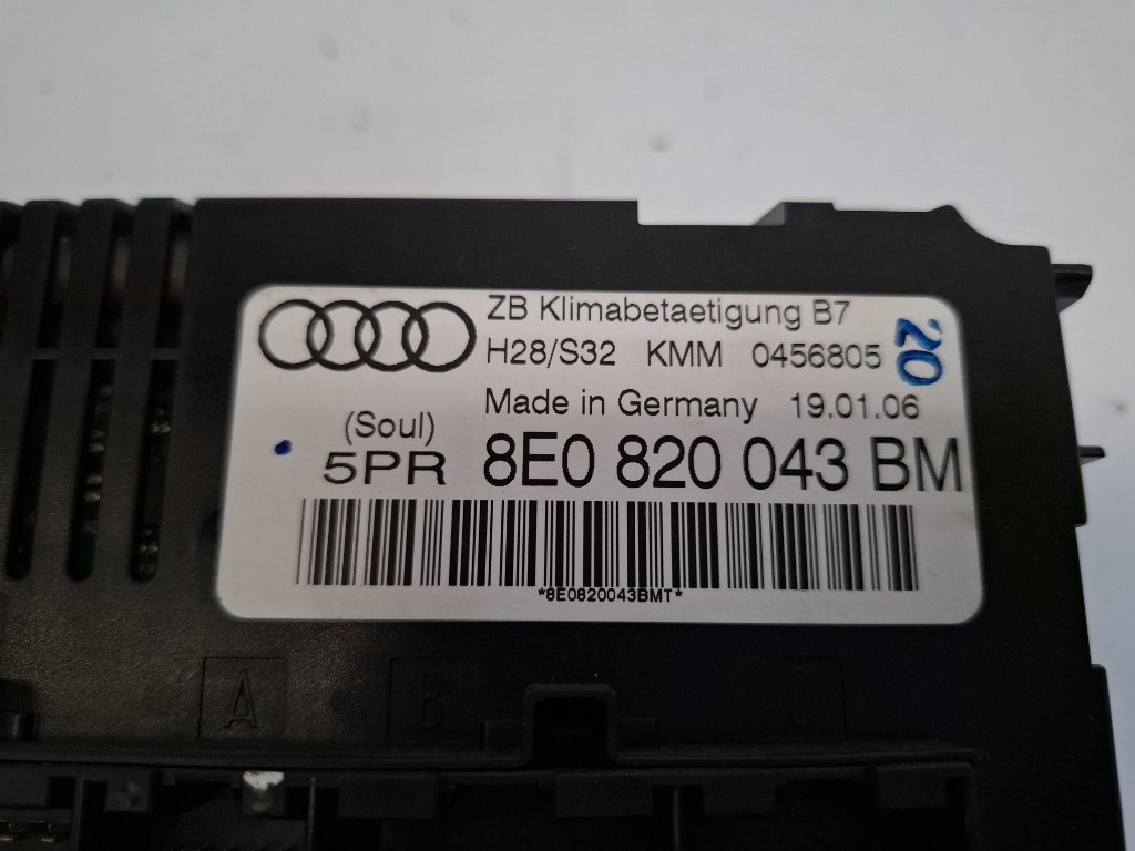 Audi A4 (8E B7) fûtéskapcsoló (fûtés kapcsoló) 8E0820043BM 3. kép