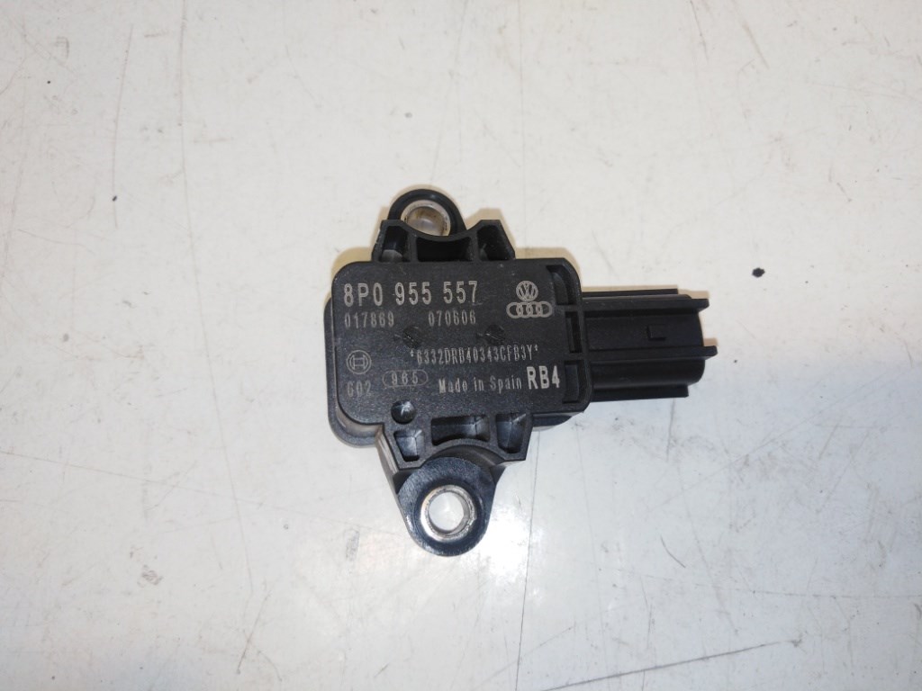 Audi A4 (8E B7) jobb elsõ légzsák oldalütés érzékelõ 8P0955557 1. kép
