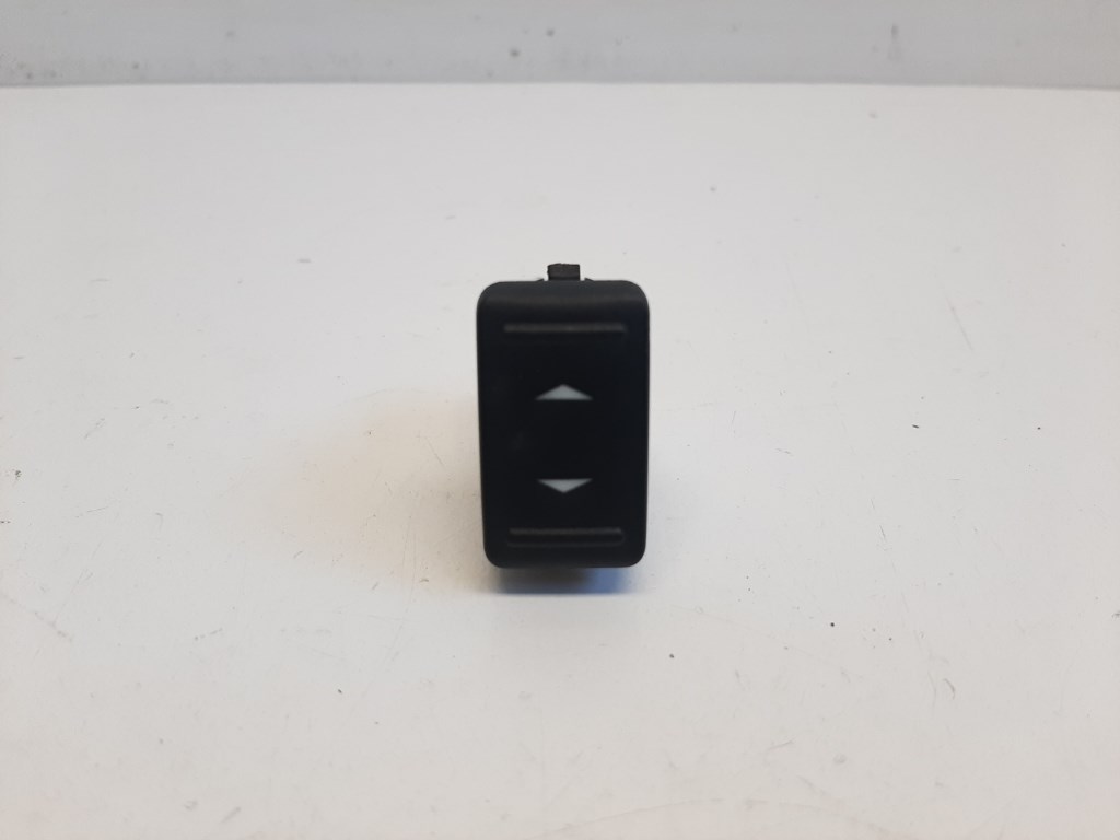 Ford Focus C-max jobb elsõ ablakemelõ kapcsoló 7M5T14529AA 1. kép