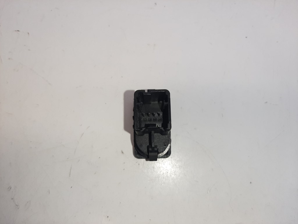 Ford Focus C-max jobb elsõ ablakemelõ kapcsoló 7M5T14529AA 2. kép