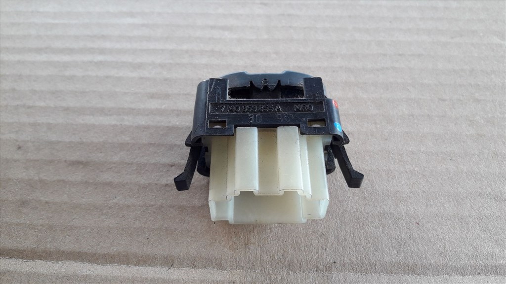 Volkswagen Sharan I Elsõ Ablakemelõ Kapcsoló 7M0 959 855 A 2. kép