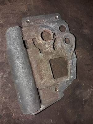 Iveco Daily Motorháztető Zárszerkezet