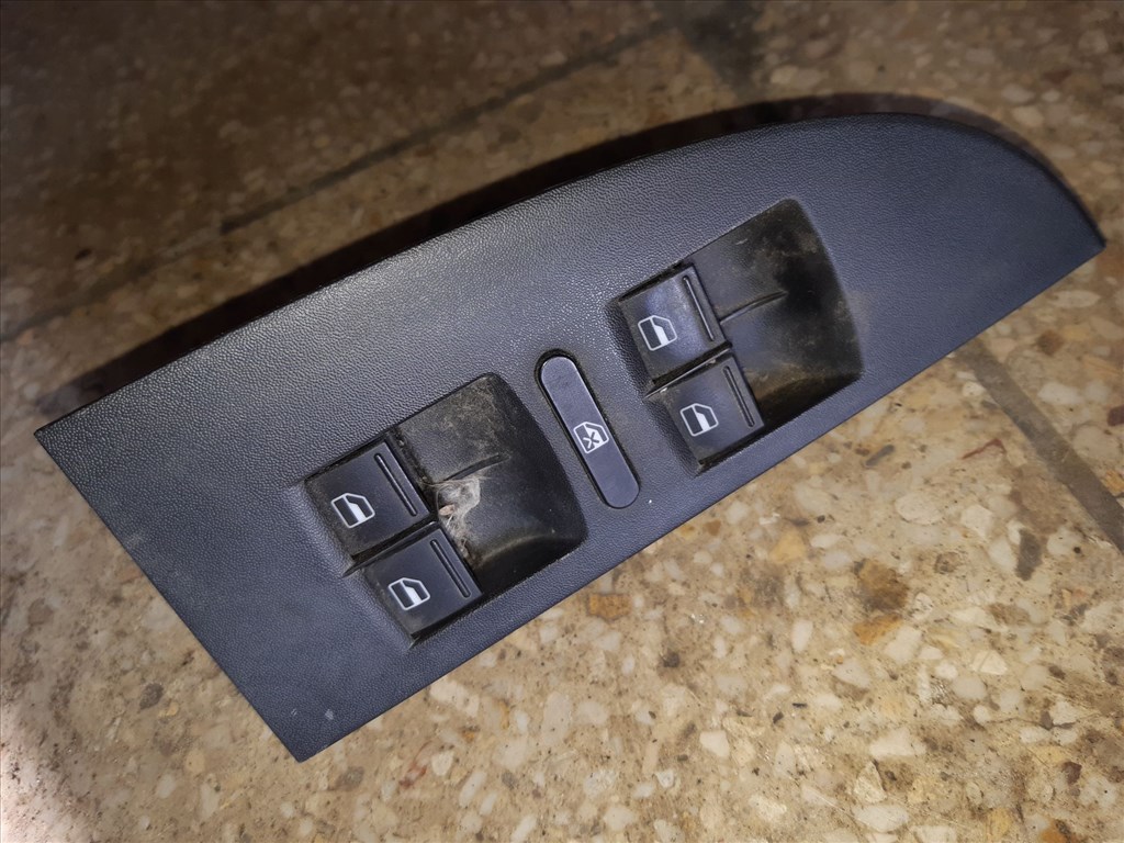 Seat Leon II Cupra Bal Elsõ Ablakemelõ Kapcsoló 1. kép