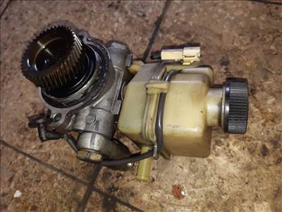 Mazda 5 05-10 Kormányszervó Szivattyú  Szervó Tartály