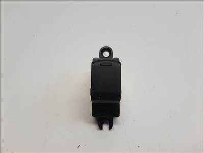 Nissan Note (E12) jobb hátsó ablakemelő kapcsoló