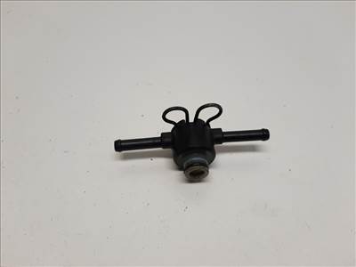 Nissan X-trail (T30) üzemanyagcső