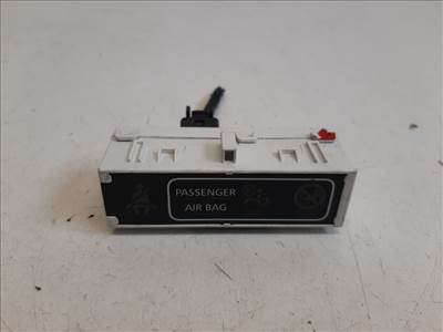 Renault Captur  biztonságiöv visszajelző