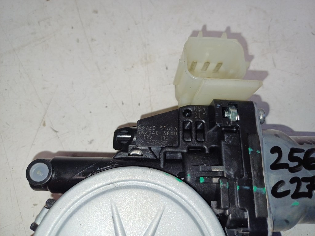 Renault Koleos (HC) bal elsõ ablakemelõ motor 807305FA1A 0620403840 3. kép