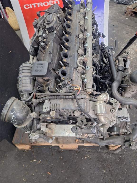 BMW 3-as sorozat E90, E91, E92, E93 motor  m57 1. kép