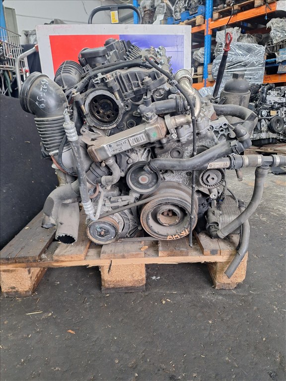 BMW 3-as sorozat E90, E91, E92, E93 motor  m57 2. kép