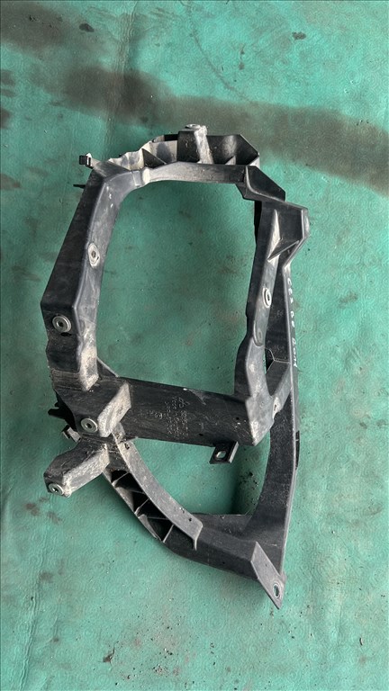 Mitsubishi Colt VI 1.1 Bal fényszoró tartó 5256a813 1. kép