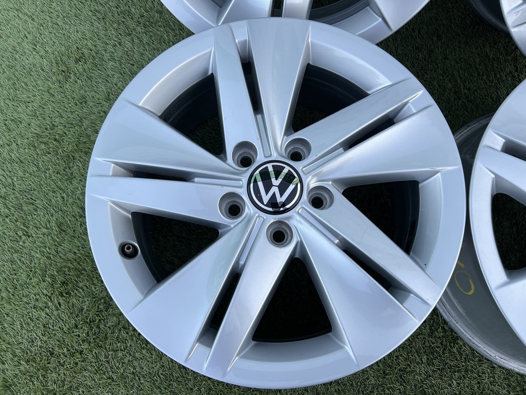 5x112 16" Volkswagen Golf  gyári alufelni 7Jx16h2 ET48 3. kép