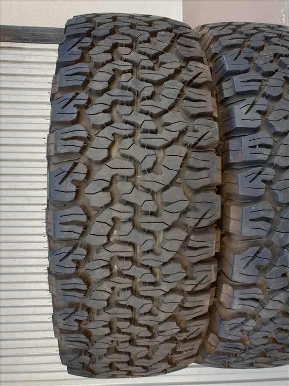  285/70 17 BF Goodrich All-Terrain T/A KO2 6. kép