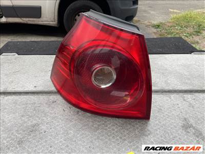 Volkswagen Golf V 5 ajtós Bal hátsó lámpa 1K6945095AC
