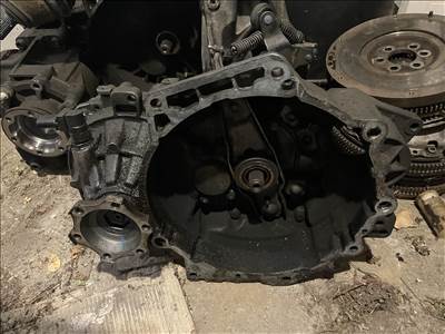 Audi tt 8n manuális 5 sebesseges valto 