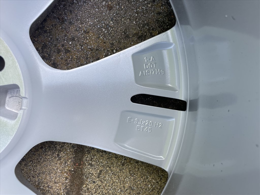 AUDI Q4 e-tron VOLKSWAGEN ID4 ID.4 ID5 ID.5 SKODA Enyaq 20” gyári vadonatúj téli alufelni garnitúra 10. kép