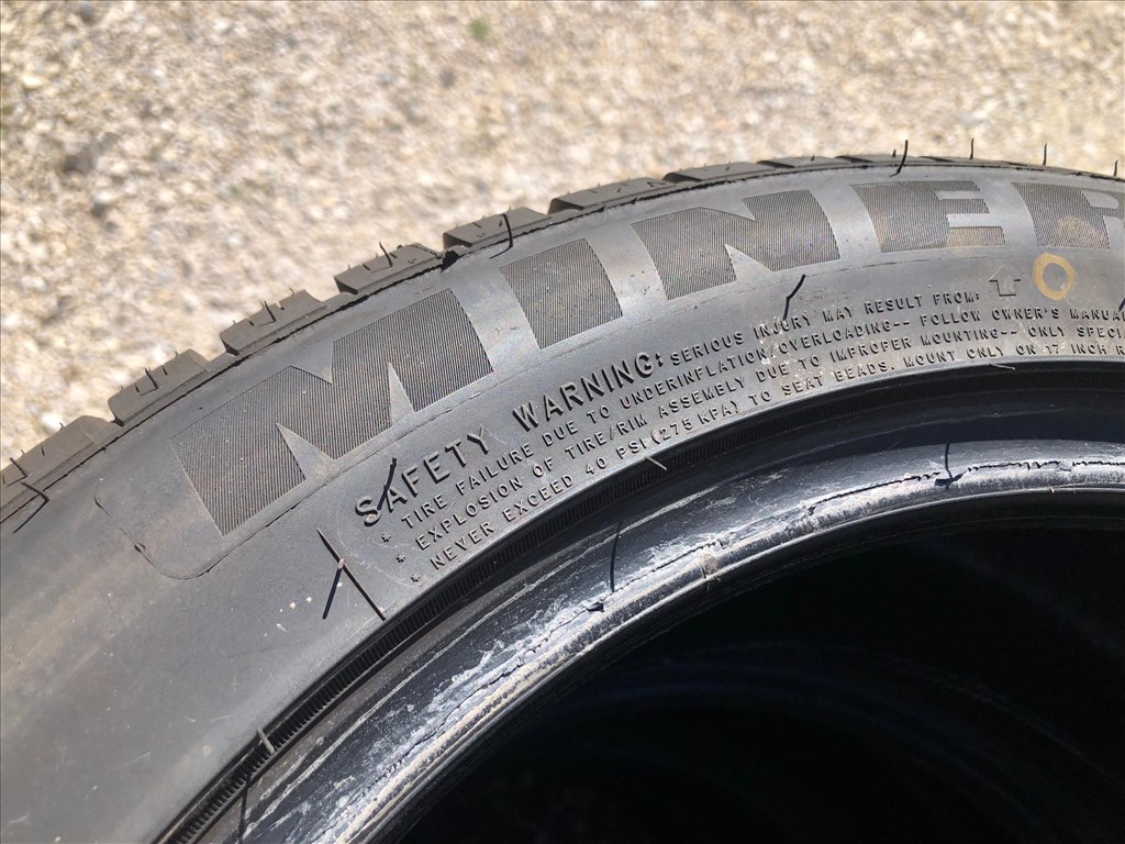 235 45 17 újszerű négyévszakos gumi 4db 235/45/17 4. kép