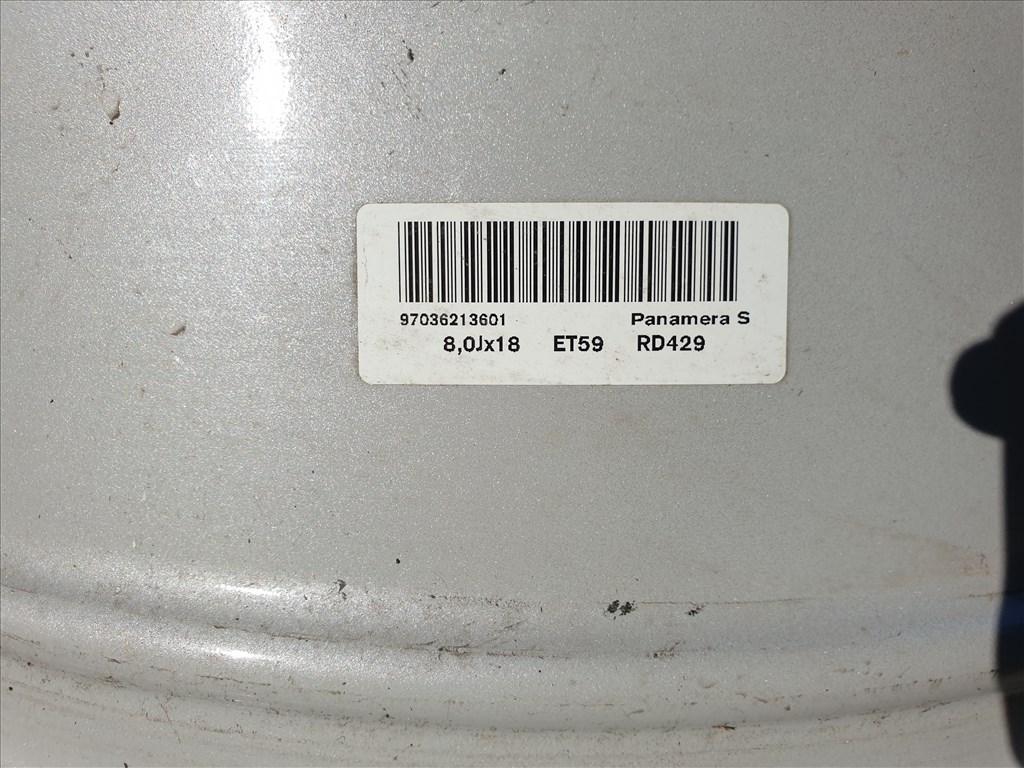 18" 5x130 Porsche Panamera S (2 széles) 5. kép