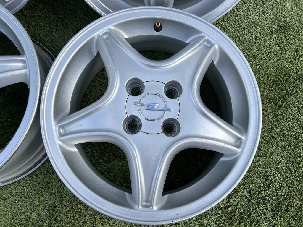 4x100 15" Opel gyári alufelni 6Jx15h2 ET49 4. kép