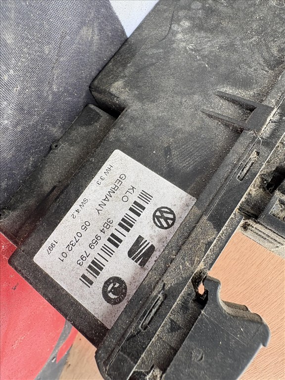 Volkswagen Passat B5 B5.5 ablakemelő kapcsoló  3b4959793 2. kép