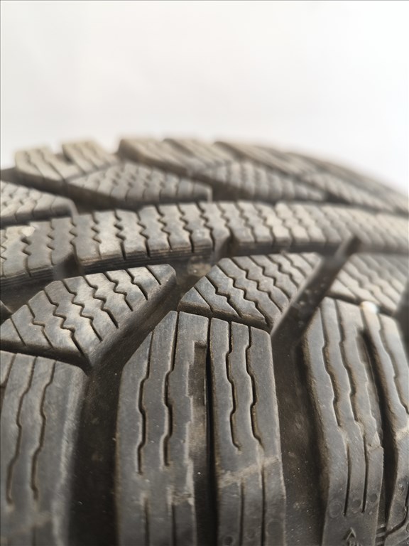  Lemezfelni 14"-os 4x100, gyári lemezfelni, rajta 175/70R14 újszerű Semperit Master G 2 téli gumi   9. kép