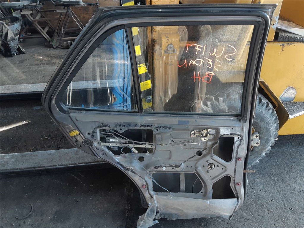 Suzuki Swift II 92-96 Bal Hátsó Ajtó 2. kép