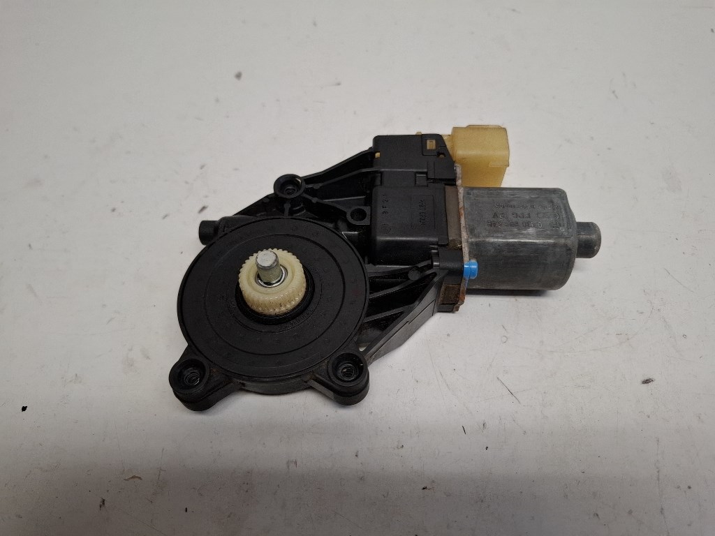 Ford B-max bal hátsó ablakemelõ motor 6CP114A389L4A 0130822649 1. kép