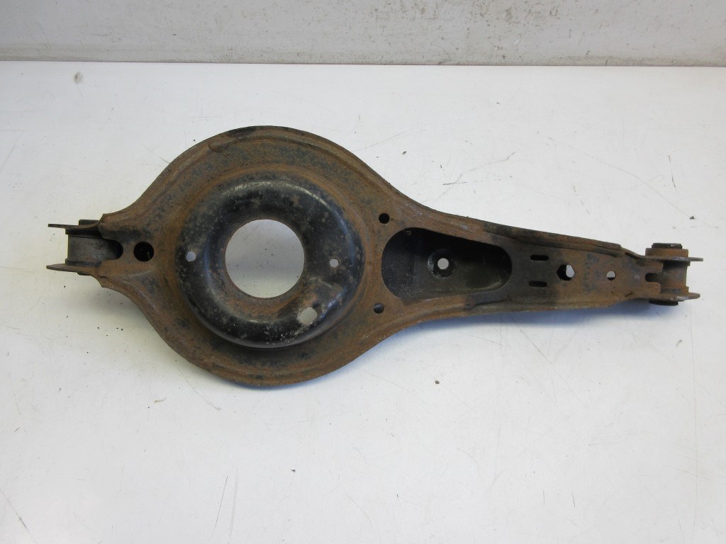 Ford Focus jobbhátsó alsó hátsó lengõkar BV615K652AF 2. kép