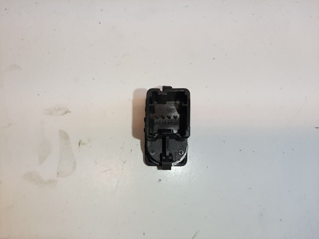 Ford Focus C-max jobb elsõ ablakemelõ kapcsoló 7M5T14529AA 2. kép