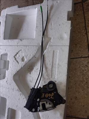 Toyota Prius Jobb Első Ajtó Zárszerkezet  Központizár Motor