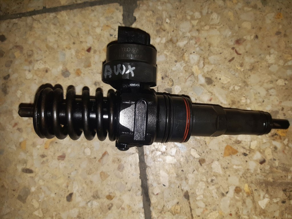 Volkswagen Passat B5 01-05 PD Elem 036 130 0731 AA 1. kép