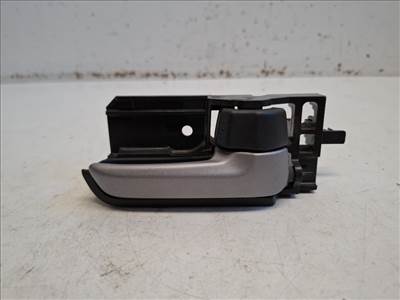 Suzuki SX4 jobb hátsó belső kilincs