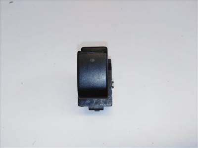 Toyota Corolla verso (AR10) bal hátsó ablakemelő kapcsoló 848100F010