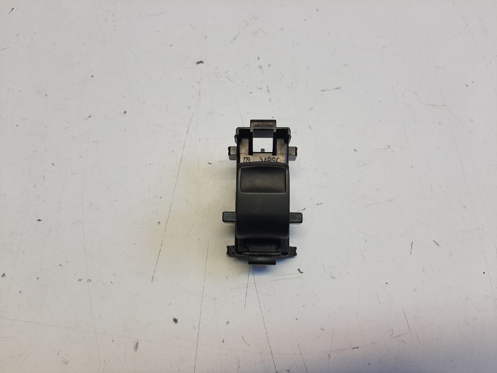 Toyota Rav 4 (XA30) jobb hátsó ablakemelõ kapcsoló 8292D67 1. kép
