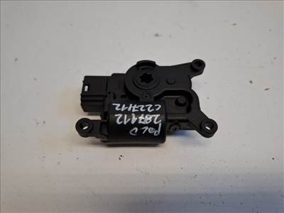 Volkswagen Polo (AW) bal alsó fûtés állító motor 2Q0907511A
