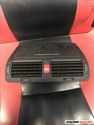 Skoda Octavia II középső légbefúvó